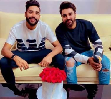 Mohammed Siraj with his elder brother Mohammed Ismail