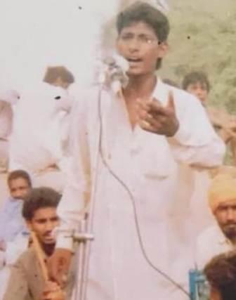 Afsana Khan father Seera Khan Badal singing photo