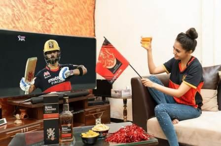 Tejasswi Prakash drink alcohol and cheer for RCB