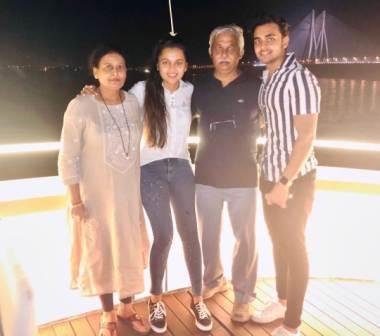 Tejasswi Prakash with her family