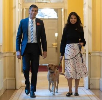 Rishi Sunak in 10 downing street