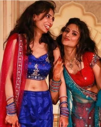 Aditi Dev Sharma with her elder sister Shveta Sharma