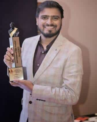 Amit Bhadana with International Film Festival Award 2019