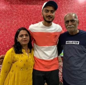 Axar Patel with his family