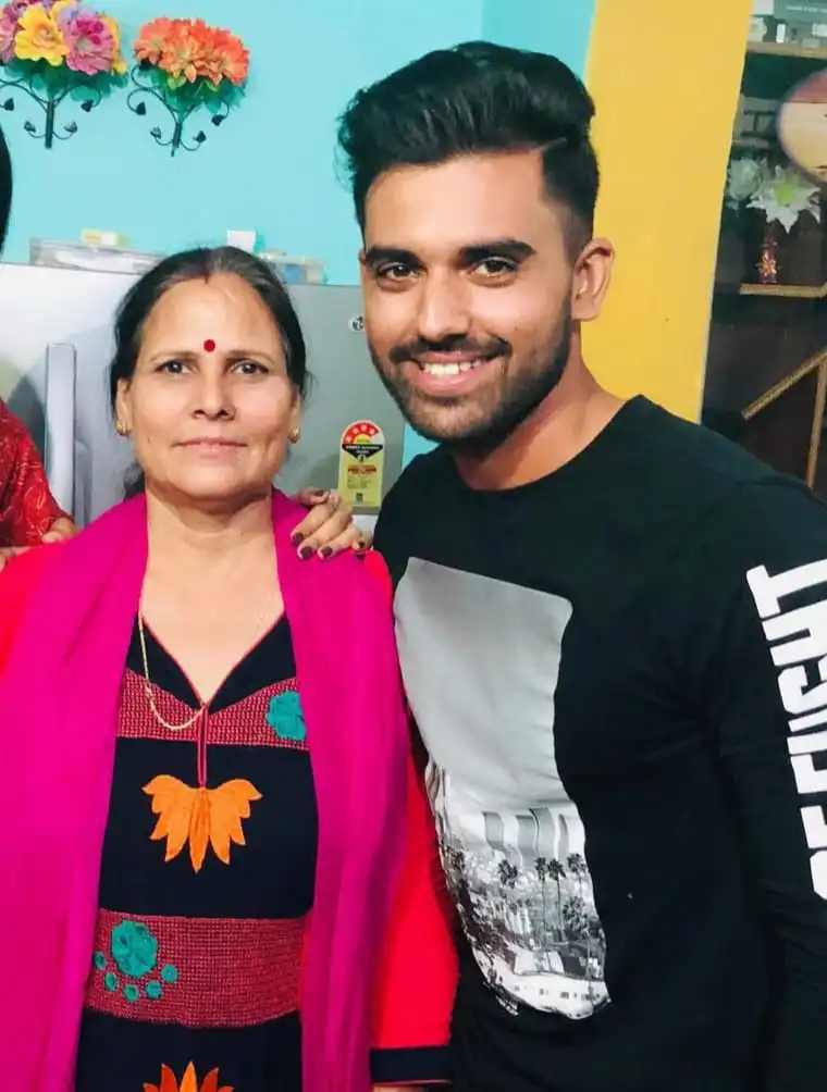 Deepak Chahar with his mother Pushpa Chahar